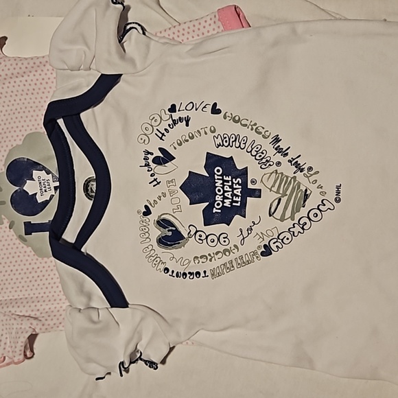Toronto Maple Leafs 12M Diaper shirts - Picture 3 of 3